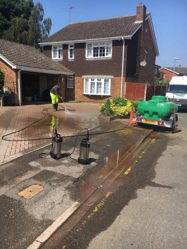 Driveway high pressure cleaning in Ampthil